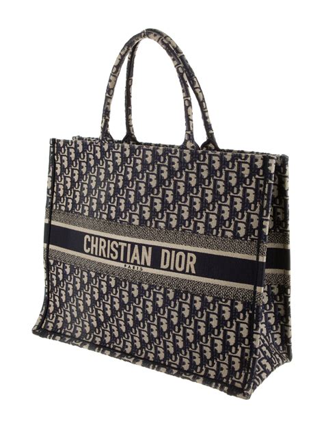 christian dior paris bolso|christian dior totes sale.